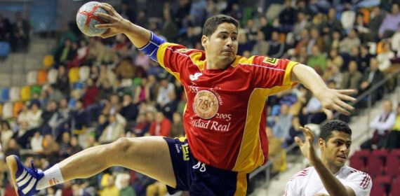 Rolando Uríos, durante el Mundial de 2005 en el que se proclamó campeón con la Selección española.