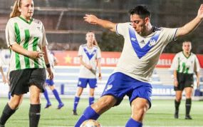 Àlex, durante el último partido.