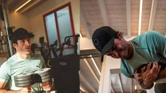 Carlos Sainz se ejercita con las pesas en el gimnasio.
