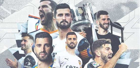 Gayà en la foto oficial de renovación.