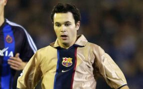Iniesta, en su primer partido con el Barça.