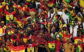 La afición de Ghana, celebrando un gol de su selección con la canción Oofeets, de Sarkodie.