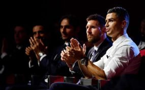 Messi y Cristiano Ronaldo, juntos en un acto.