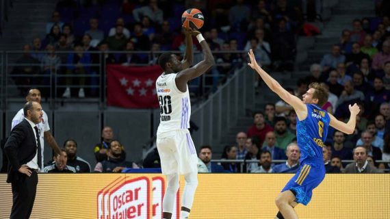 Ndiaye, en una acción de tiro con el Rea Madrid.