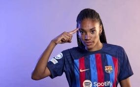 Salma Paralluelo, jugadora del Barcelona.