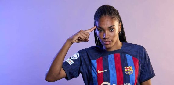 Salma Paralluelo, jugadora del Barcelona.