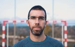Oleguer Presas posa para Relevo durante la entrevista en Sabadell.