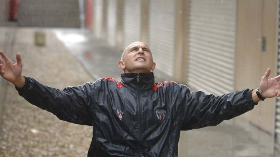 De la Fuente, durante su etapa en Lezama como entrenador del Bilbao Athletic.
