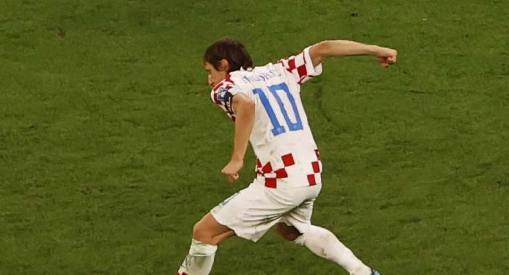 Modric, festejando el triunfo contra Brasil.