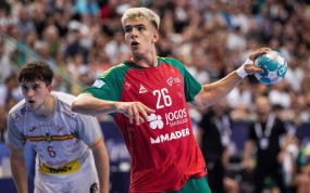 Kiko Costa, a punto de lanzar a portería en un partido frente a España en el pasado Europeo Sub20.