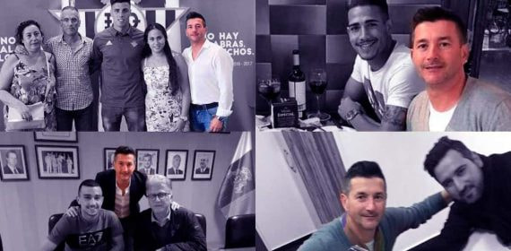 Imágenes de Carmelo Vicente Parra con algunos de los jugadores que le acusan de haberles engañado y deberles dinero.