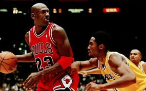 Michael Jordan frente a Kobe Bryant.