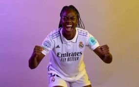 Naomie Feller posa en las fotos oficiales del Real Madrid para la UEFA.