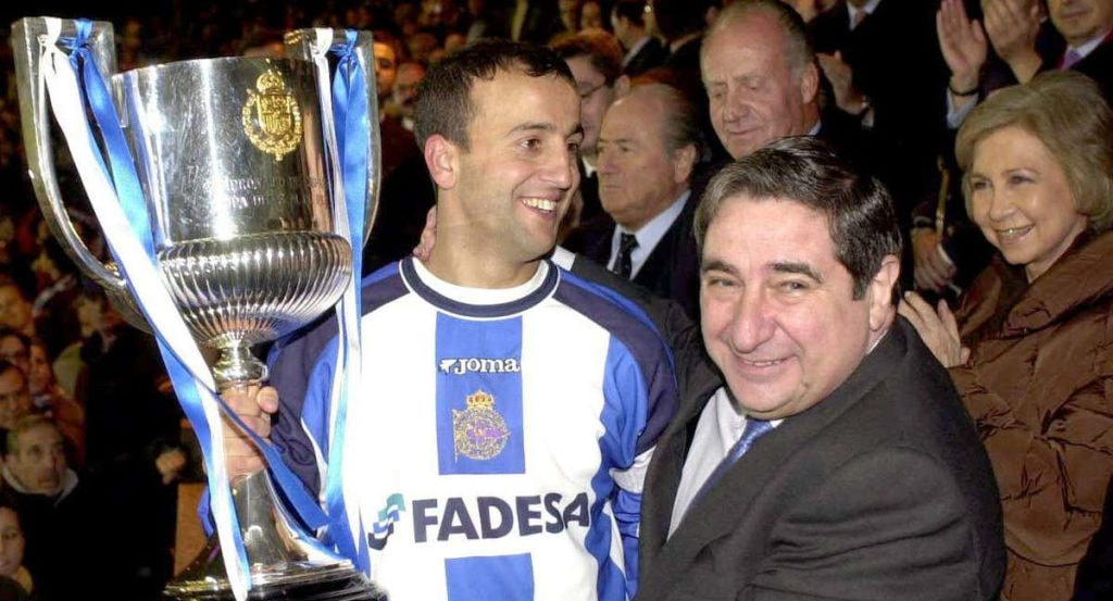 Fran, con la Copa del Centenariazo.