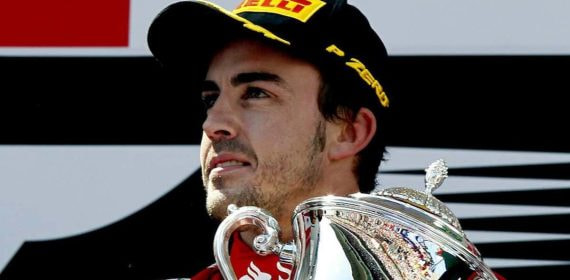 Fernando Alonso, en 2013, celebra su última victoria en la Fórmula 1