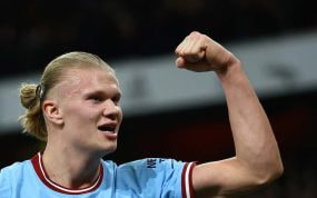 Erling Haaland celebra un gol con el Manchester City.