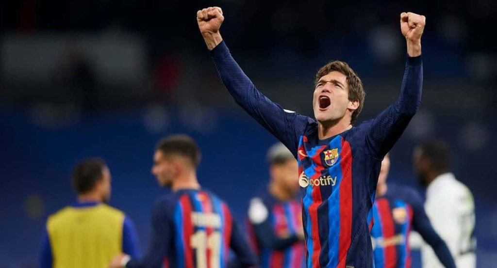 Marcos Alonso completó en el Bernabéu su mejor partido de la temporada.