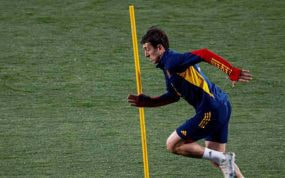 Mikel Oyarzabal entrena con la selección.
