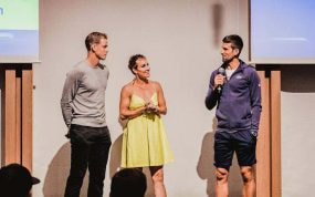 Vasek Pospisil, Bethanie Mattek-Sands y Novak Djokovic, durante la presentación de comité ejecutivo de la PTPA en Australia.