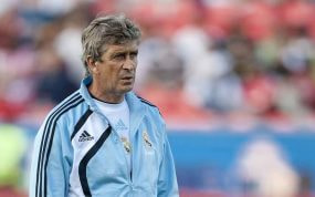 Manuel Pellegrini, durante un entrenamiento con el Real Madrid.