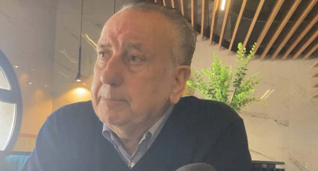 Fernando Roig atiende a Relevo.