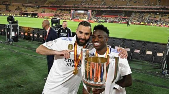 Benzema y Vinicius, con la Copa del Rey 2022-2023. .