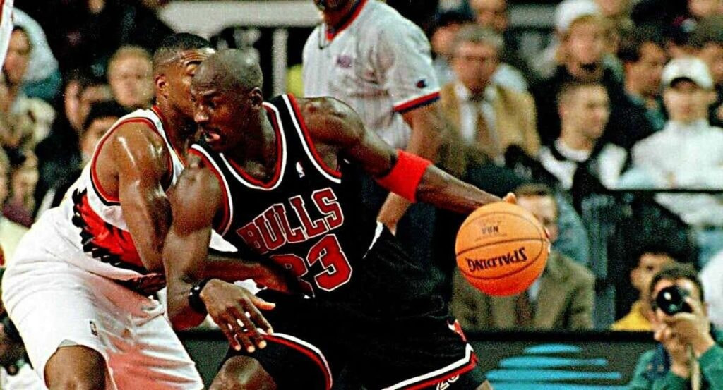 Michael Jordan durante un partido con los Chicago Bulls.