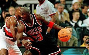 Michael Jordan durante un partido con los Chicago Bulls.