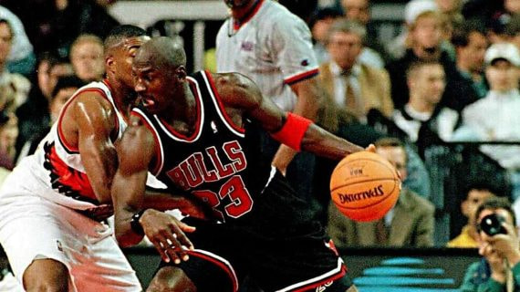 Michael Jordan durante un partido con los Chicago Bulls.