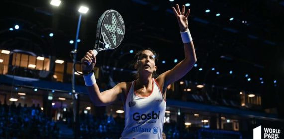 Mapi Sánchez Alayeto disputando un torneo.