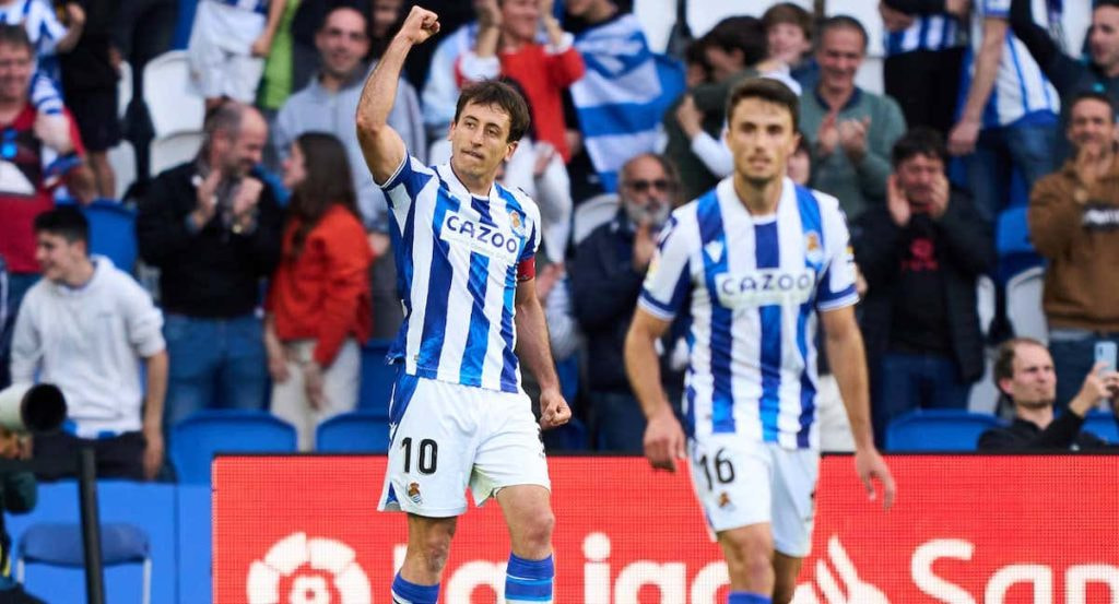 Mikel Oyarzabal y Ander Guevara, dos de los licenciados de la Real Sociedad