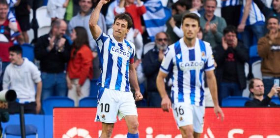 Mikel Oyarzabal y Ander Guevara, dos de los licenciados de la Real Sociedad