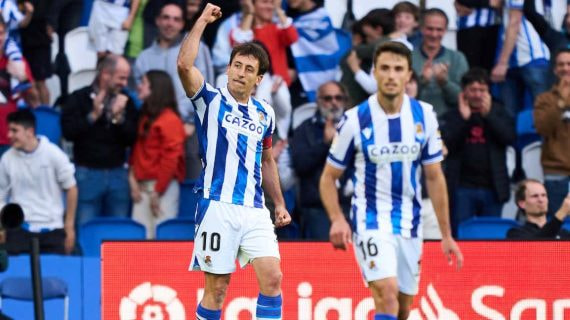Mikel Oyarzabal y Ander Guevara, dos de los licenciados de la Real Sociedad