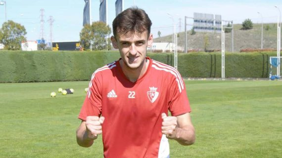 Aimar Oroz, tras un entrenamiento en las instalaciones de Tajonar.