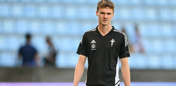 Williot Swedberg, antes de un partido con el Celta.