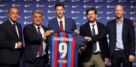 ¡Otra bomba en el Barça! Mateu Alemany da marcha atrás para seguir