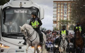 El recibimiento de la afición del Real Madrid a su equipo en Champions.