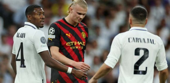 Carvajal y Alaba vigilan de cerca a Haaland.