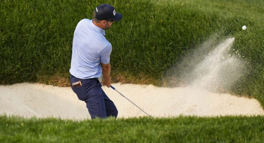 El récord de birdies en un mismo torneo lo ostentan Mark Calcavecchia y Paul Gow.
