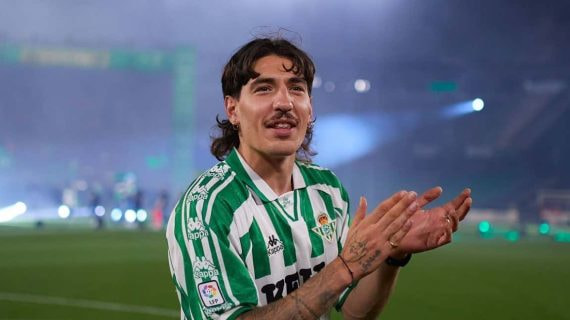 Héctor Bellerín durante su anterior etapa como jugador del Betis.
