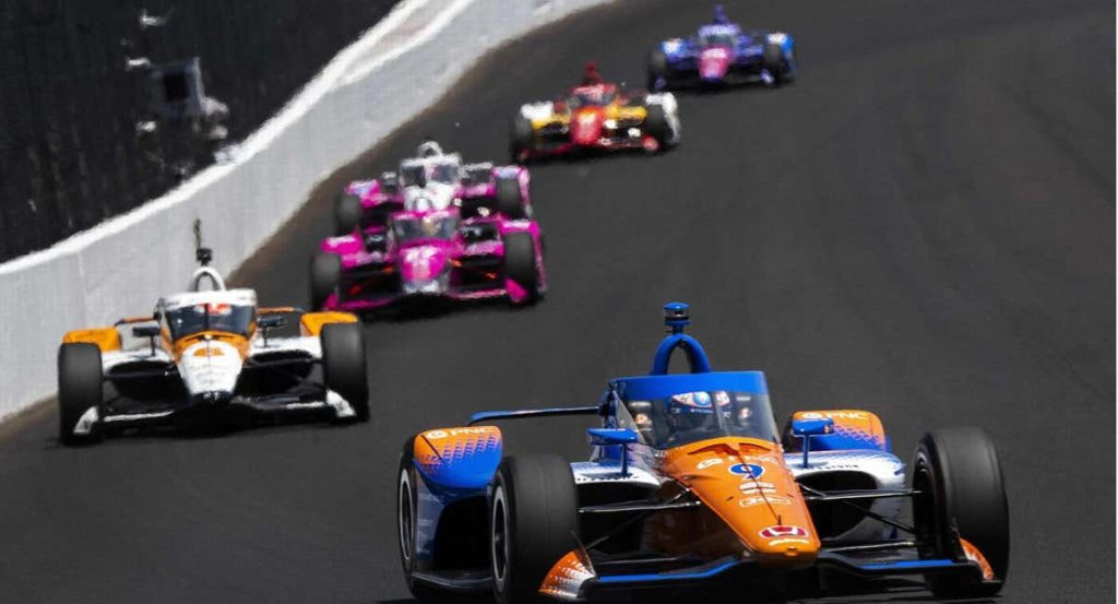 En la Indy 500 de 2023 compiten 33 pilotos, entre ellos el español Álex Palou, uno de los favoritos.