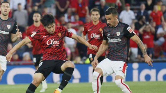 Kang-in con el Mallorca.