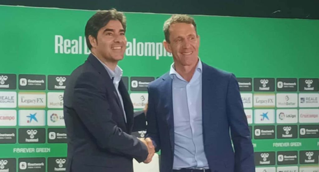 Ramón Planes, junto a Ángel Haro, en su presentación.