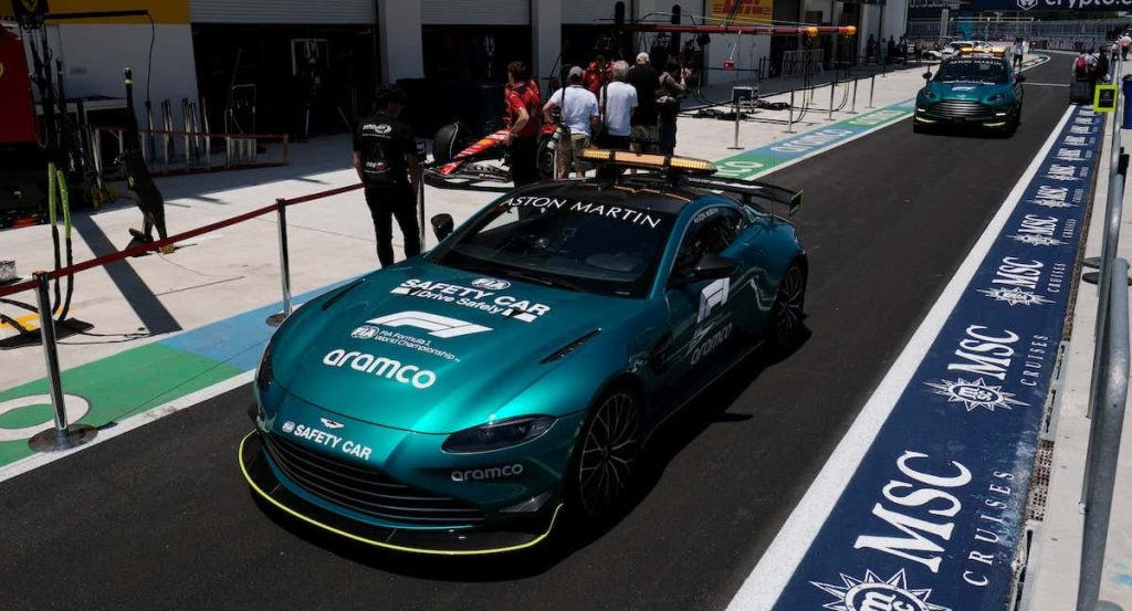 El Aston Martin Vantage preparado para ser utilizado como safety car en el GP de Miami.