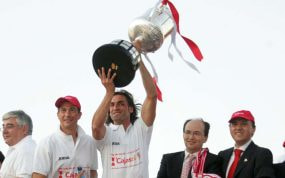 El Sevilla levanta su tercera Copa del Rey en 2007.