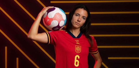 Aitana Bonmatí, jugadora del Barça y de la Selección, en la previa de la pasada Eurocopa.