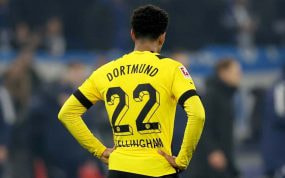 Bellingham viste el dorsal '22'.