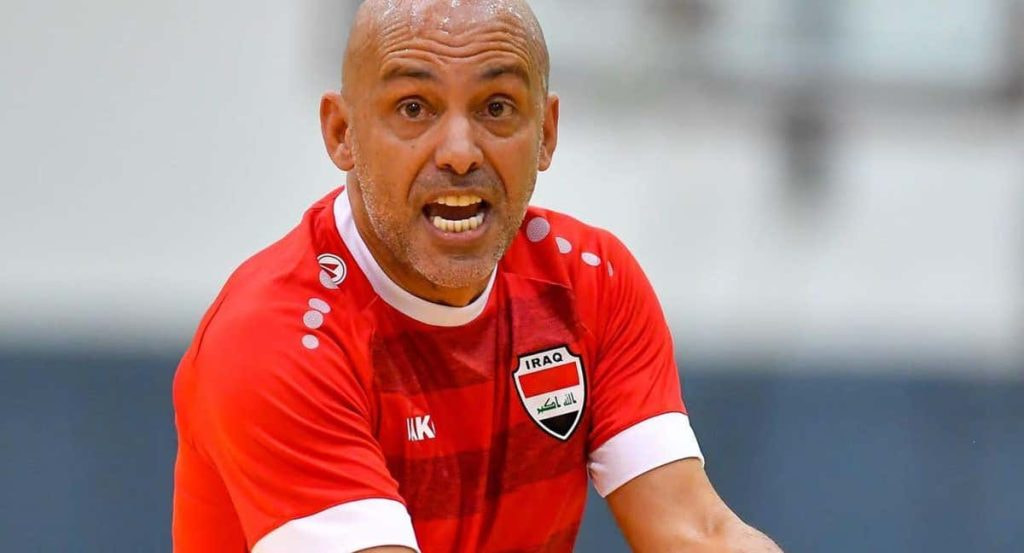 El técnico brasileño Cacau dirigió su primer entrenamiento como seleccionador iraquí para preparar su debut ante Palestina en la Arab Futsal Cup.