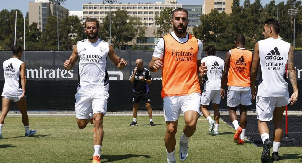 El Real Madrid entrenando en la universidad de UCLA.