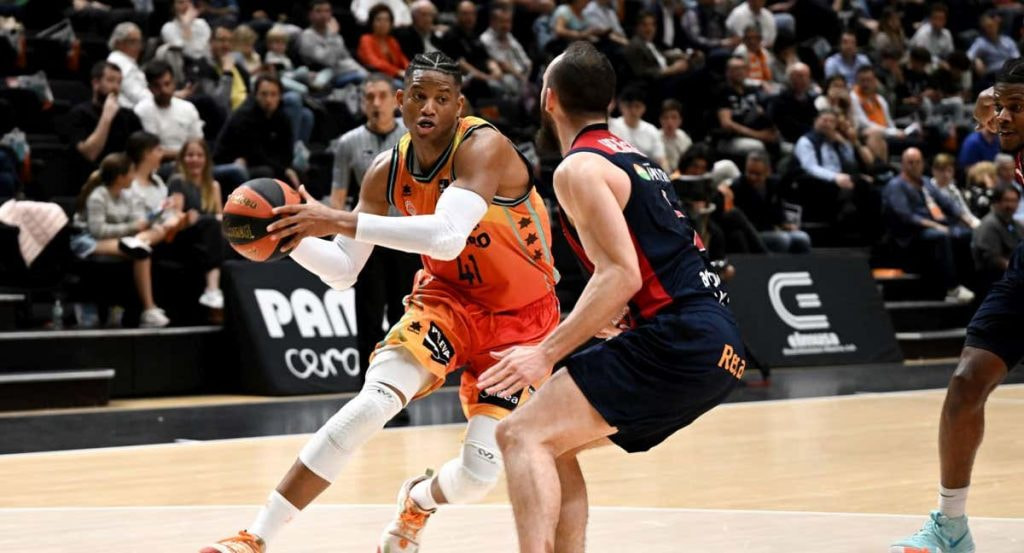 Jasiel Rivero en un partido de Liga Endesa contra Baskonia.